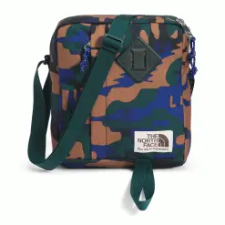 The North Face Berkeley Crossbody -Women's Fleece Shop Untitled 1 7ce80ba6 66cb 4979 9831 103d3a8e568c